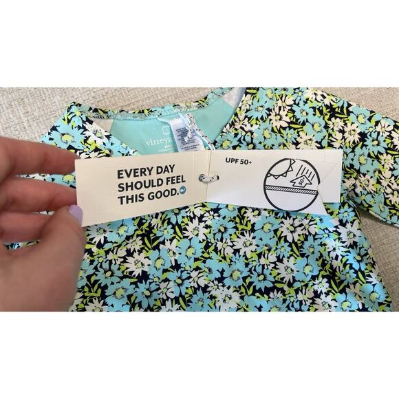 Vineyard Vines Girls Ruffle Rashguard Size 2T Floral UPF 50+ Beachy Pool Swim - Picture 6 of 7